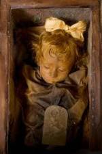 Watch National Geographic: The Girl in the Glass Casket M4ufree